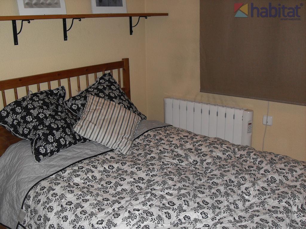 Apartamentos Habitat Zona Media Monachil Szoba fotó