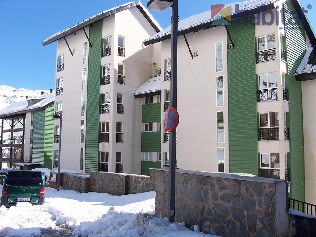 Apartamentos Habitat Zona Media Monachil Szoba fotó